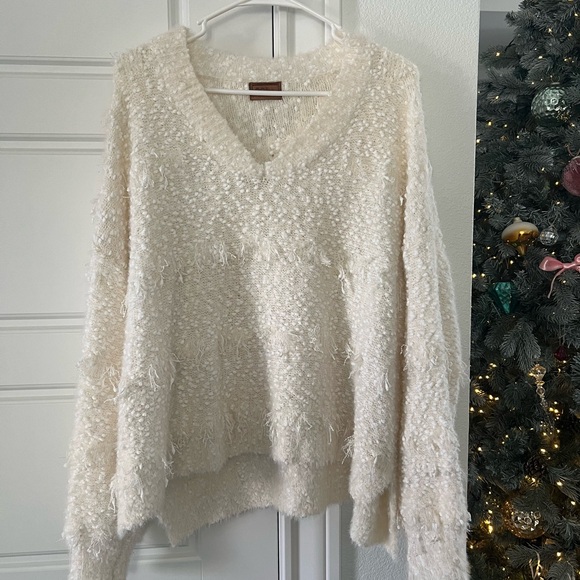 POL V-neck Teddy Pullover Sweater Soft In Ivory Womens Size Large Anthropologie - Picture 2 of 9